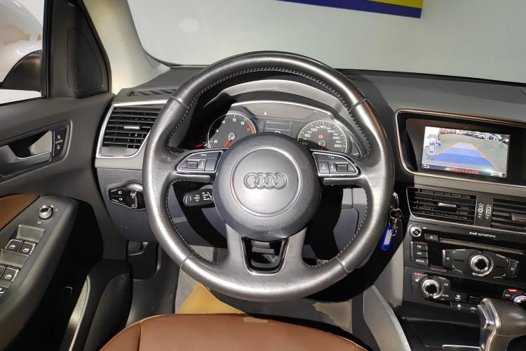 Used Audi Q5 2015 40 TFSI Technology Edition
