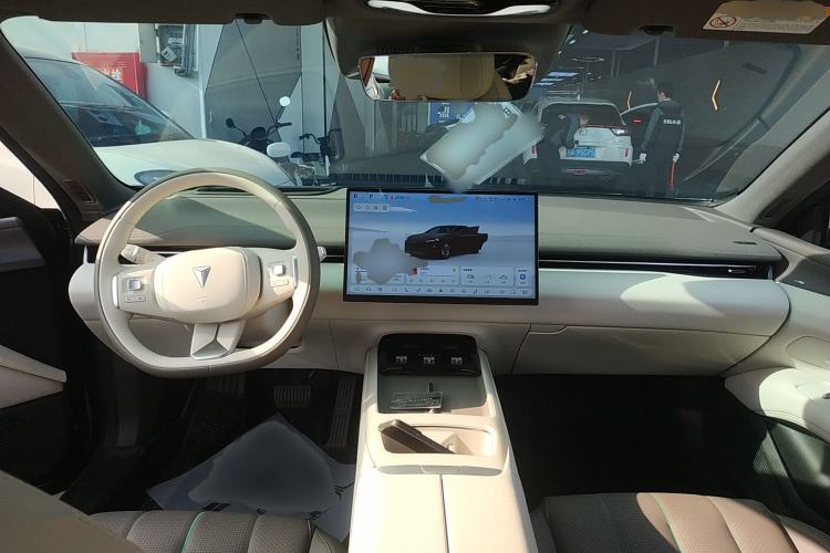 Used  L07 2025 300Ultra with DeepBlue Intelligent Driving AD PRO Extended-Range Version
