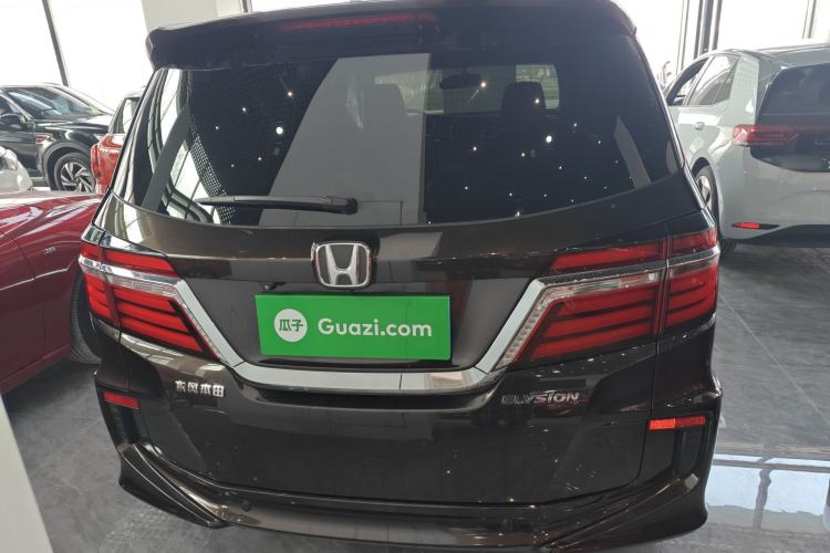 Used Honda Elysion 2016 2.4L Luxury Edition
