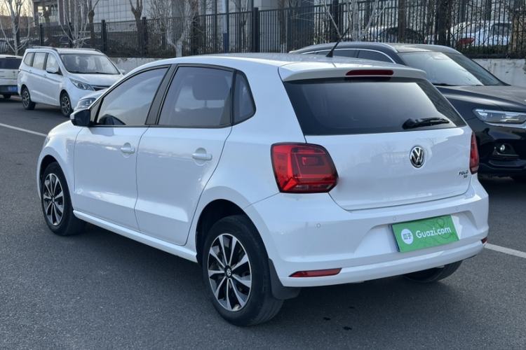 Used Volkswagen Polo 2016 1.6L Automatic Comfort Model

