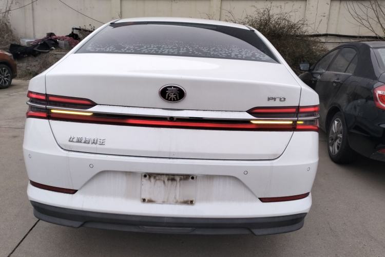 Used BYD Qin Pro 2019 Super Edition 1.5TI Automatic Smart Connect Enjoyment Model China VI Standard