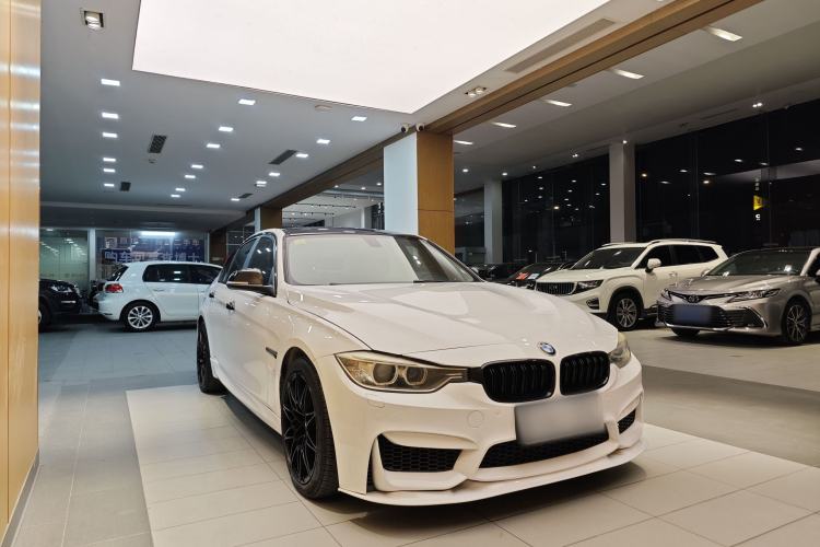 Used BMW 3 Series 2015 320i Luxury Line Stylish Edition