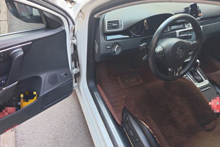 Used Volkswagen Magotan 2015 1.8TSI Luxury Model
