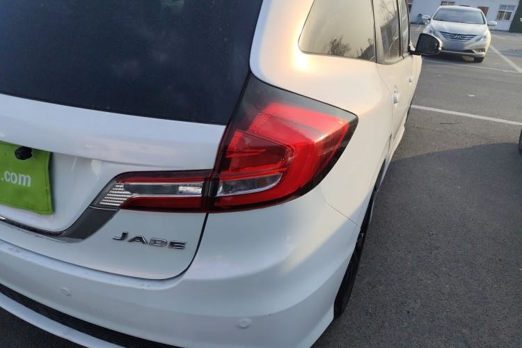 Used Honda Jade 2017 1.8L Automatic Classic Edition 5 seats
