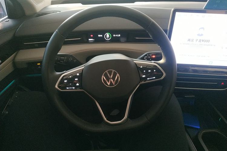 Used Volkswagen ID.7 VIZZION 2024 AIR model
