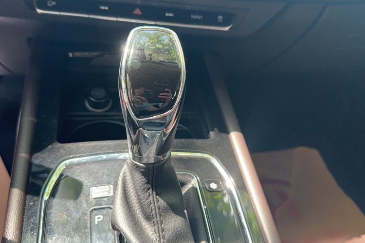 Used Dongfeng Fengon 580 2018 1.5T CVT Luxury Model
