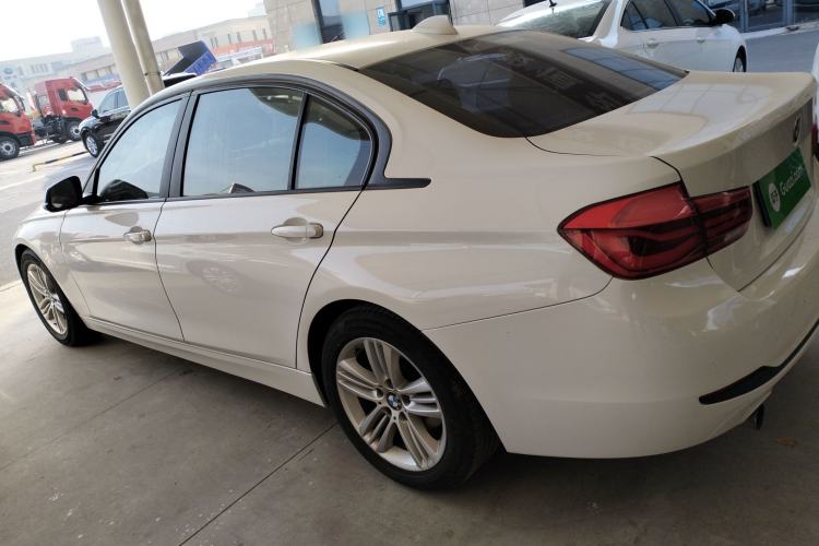 Used BMW 3 Series 2016 320Li Ambition Model
