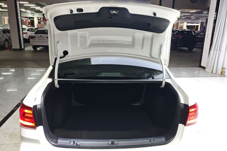 Used Volkswagen Lavida 2019 Lavida Start 1.5L Automatic Trendy Version China VI Standard
