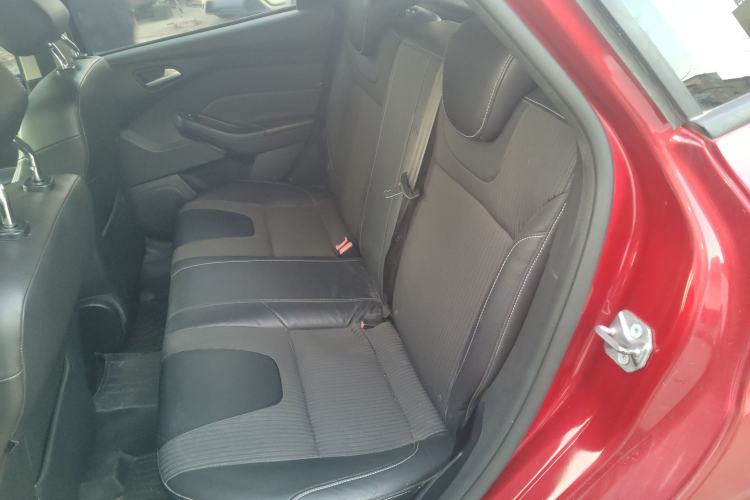 Used Ford Focus 2012 Hatchback 1.6L Automatic Fashion Edition
