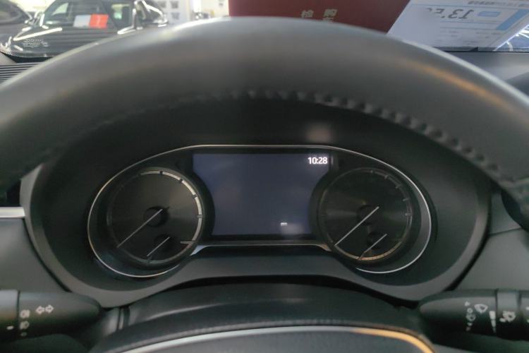 Used Toyota Harrier 2022 2.0L CVT Two-Wheel Drive Luxury Edition