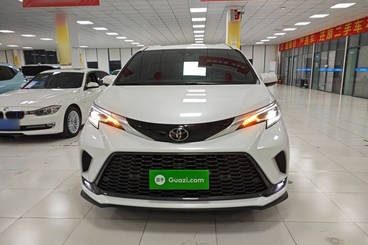 Used Toyota Granvia 2024 2.5L Hybrid Prestige PLUS Four-Wheel Drive Version
