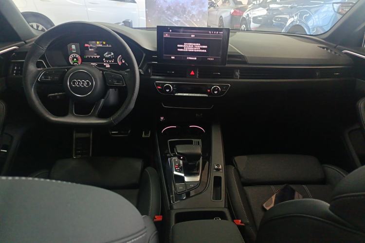 Used Audi A4L 2024 40 TFSI Luxury Dynamic Edition
