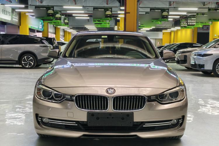 Used BMW 3 Series 2015 320Li Luxury Design Package
