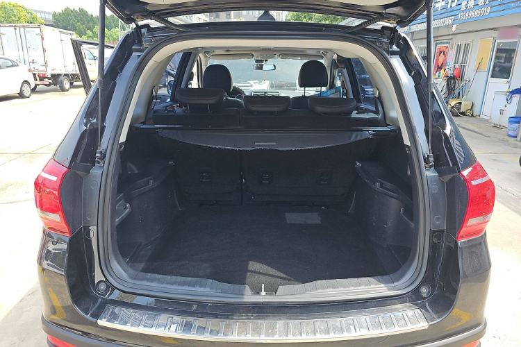 Used Haval H6 2015 Revised Version Sport Edition 1.5T Manual Transmission Two-Wheel Drive Elite Grade
