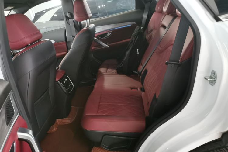 Used JETOUR X70 PLUS 2023 1.5T DCT Brave PLUS 5-Seater
