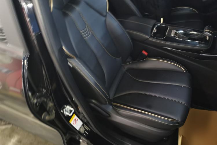 Used Oshan X5 2022 1.5T DCT Xiake Edition
