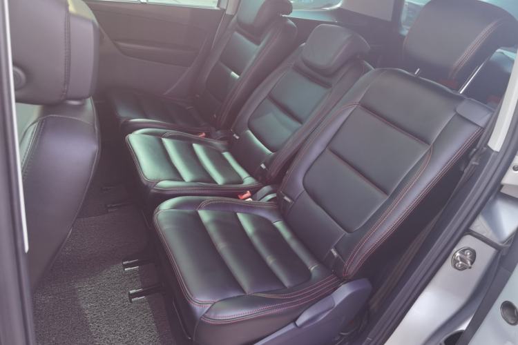 Used Volkswagen Sharan 2018 Revised Version 380TSI Comfort Edition 7-Seater
