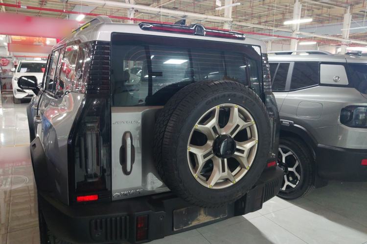 Used JETOUR Traveler 2023 2.0T Four-Wheel Drive Conqueror
