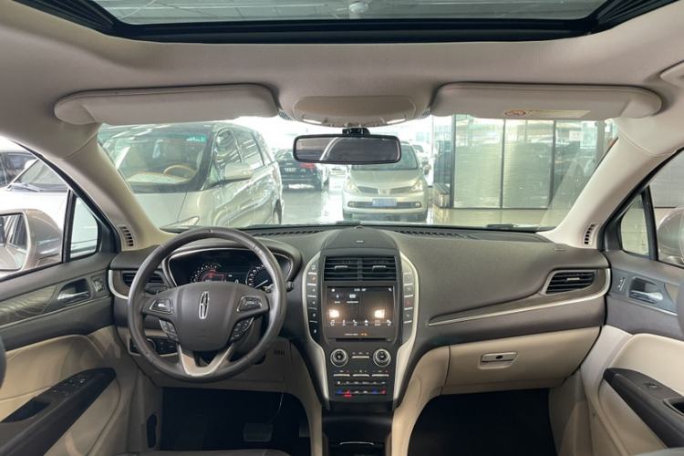 Used Lincoln MKC 2018 2.0T Two-Wheel Drive Luxury Edition
