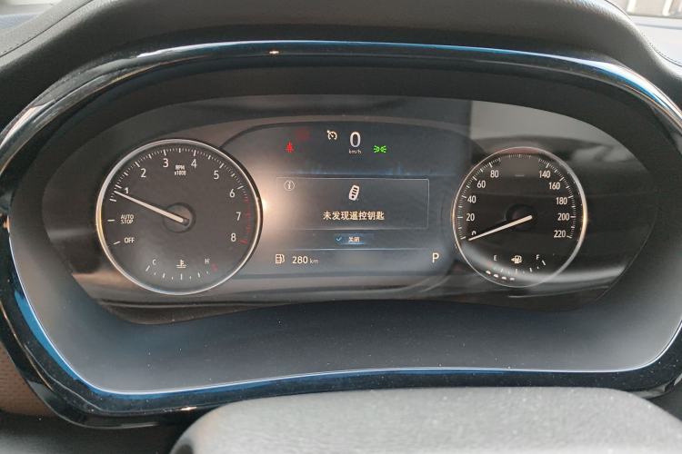 Used Buick GL8 2021 Land Cruiser Executive Class 652T Luxury Model
