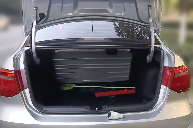 Used Volkswagen Jetta 2015 Zhuihui Edition 1.4L Manual Fashion Model
