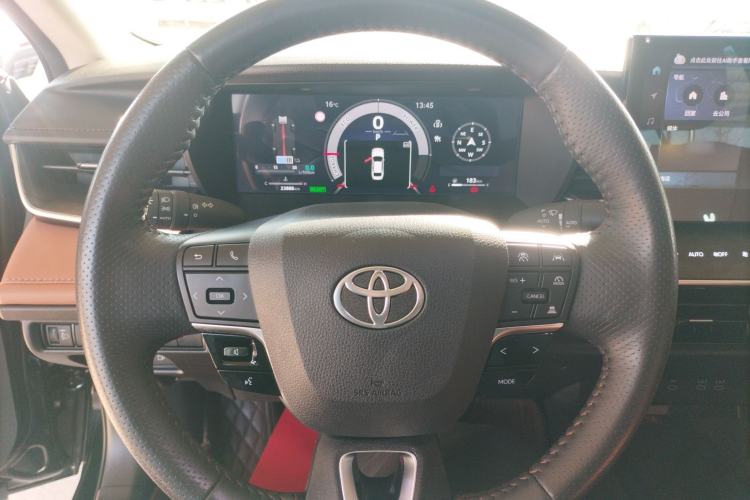 Used Toyota Camry 2024 Dual-Motor 2.0 HG Premium Edition
