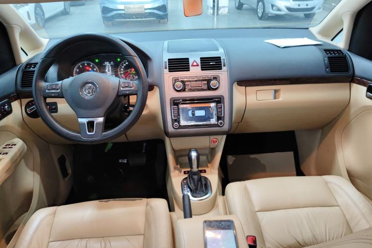 Used Volkswagen Touran 2013 1.4T DSG Brilliant Edition 7-Seater