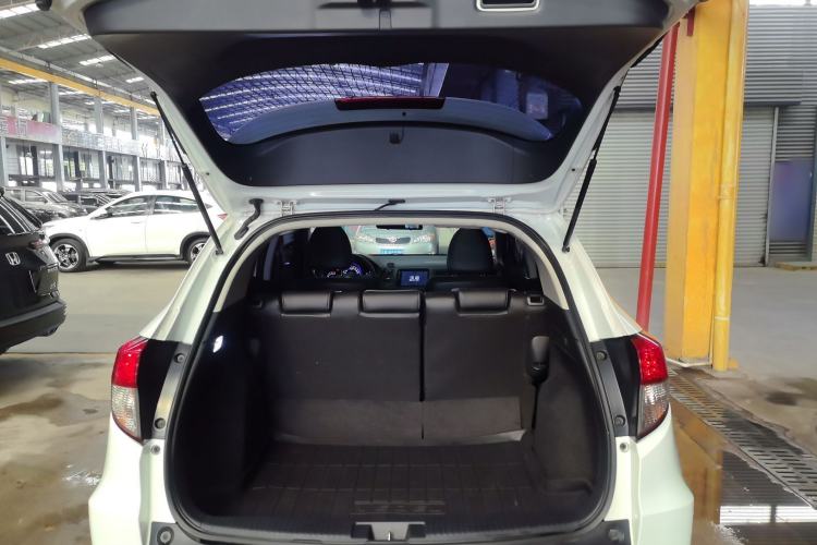 Used Honda Vezel 2020 1.5L CVT Pioneer Edition
