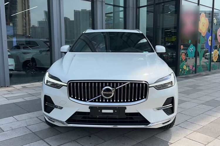 Used Volvo XC60 2023 B5 4x4 Smart Luxury Edition
