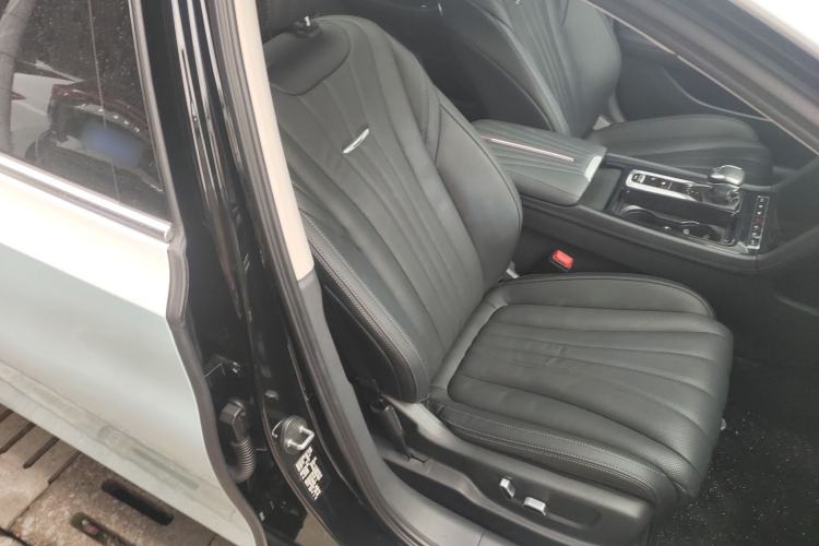 Used Hongqi H5 2024 2.0T Automatic Smart Connect Flagship Edition