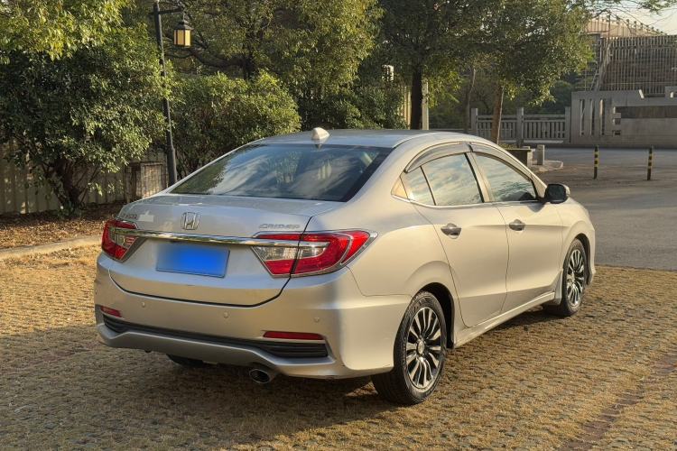 Used Honda Crider 2015 1.8L automatic comfort version
