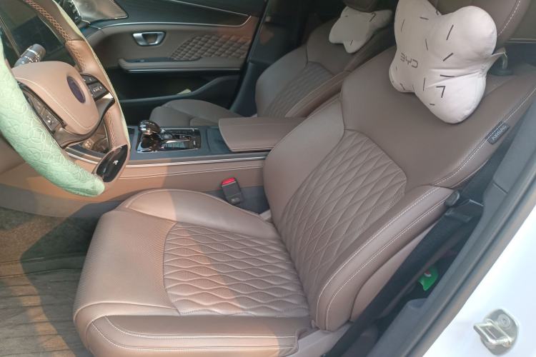 Used BYD Han 2023 DM-i Champion Edition 121KM Prestige Model
