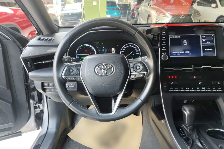 Used Toyota Avalon 2019 Dual-Engine 2.5L XLE Prestige Version China VI Standard