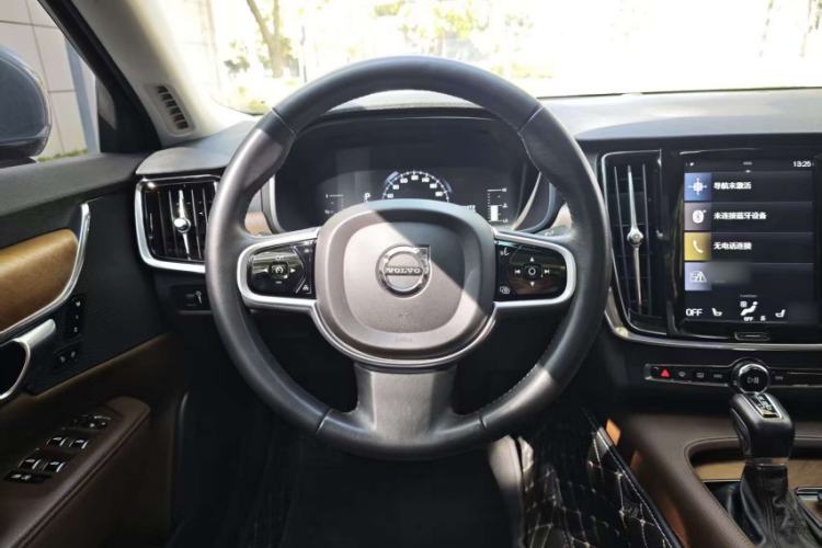 Used Volvo S90 2019 T5 Zhiyi Edition
