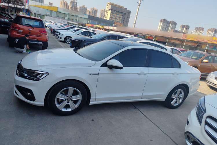 Used Volkswagen Lamando 2021 230TSI DSG Fashion Edition
