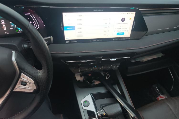 Used Oshan X7 PLUS 2022 1.5T Blue Whale Edition Automatic Smart Luxury 7-Seater
