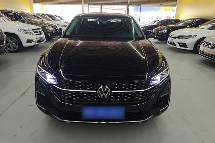 Used Volkswagen Passat 2022 330TSI Starry Luxury Edition