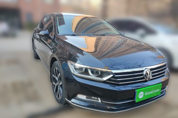 Used Volkswagen Magotan 2017 330TSI DSG Luxury Model
