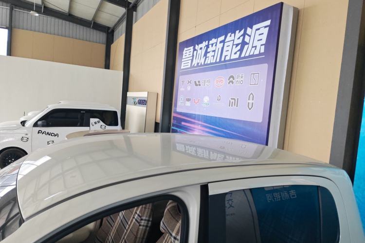 Used Wuling Hongguang MINIEV 2025 Four-Door Version Advanced Edition
