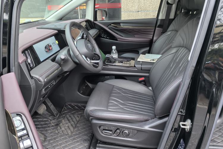 Used GAC Trumpchi M8 2024 Master Series Super Hybrid Edition
