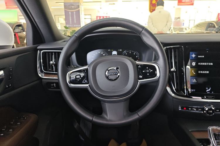 Used Volvo S60 2022 B4 Zhiyuan Luxury Edition