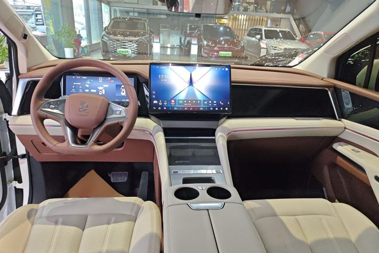 Used BYD Xia 2025 DM-i 1.5T 180km Beyond Edition
