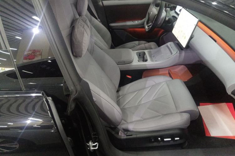 Used Nio ET5T 2025 75 kWh Touring
