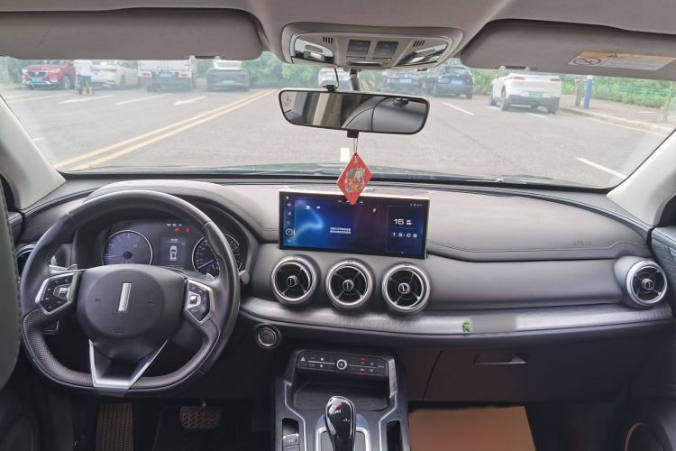 Used Wey VV5 2020 1.5T Two-Wheel Drive Color Pioneer
