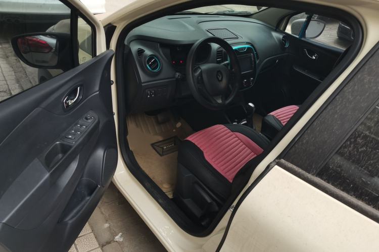 Used Renault Captur 2015 1.2T Automatic Standard Edition
