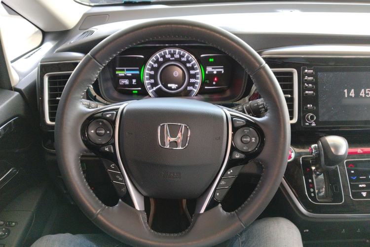 Used Honda Elysion 2019 2.0L Hybrid Luxury Edition
