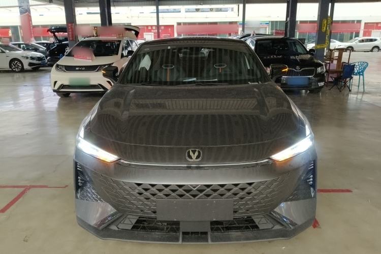 Used Changan UNI-V 2024 1.5T Prestige Edition