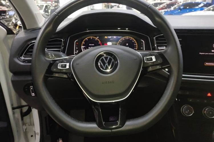 Used Volkswagen T-ROC 2022 280TSI DSG Two-Wheel Drive Comfort PLUS
