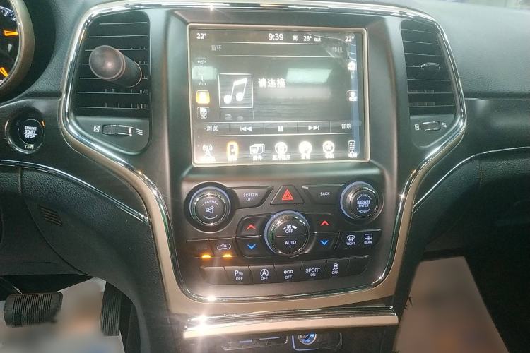 Used  Grand Cherokee 2017 3.0L Comfort Navigation Edition
