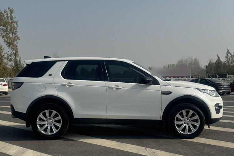 Used Land Rover Discovery Sport 2019 240 PS PURE Edition China V Standard
